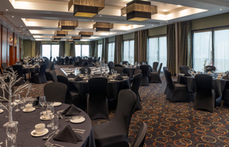 Carousel Desktop Newton Suite Banquet 6 Carousel