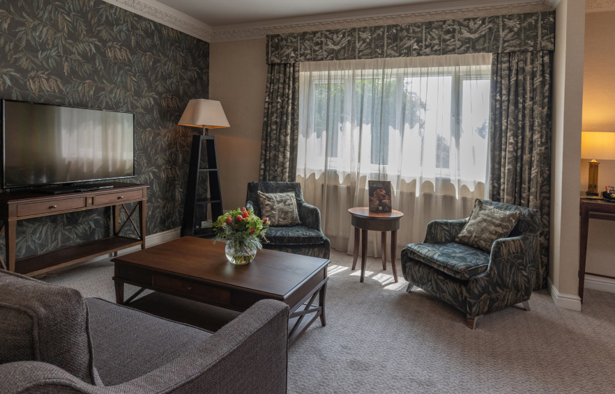 Carousel Desktop Kingsuite 03