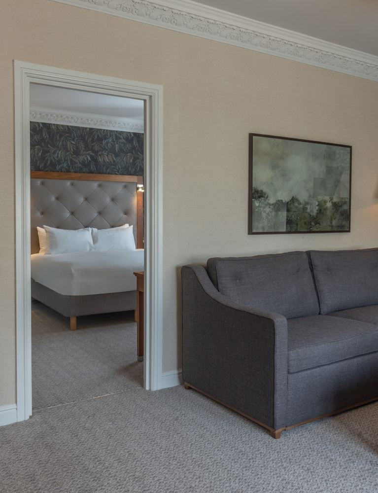 SUITES