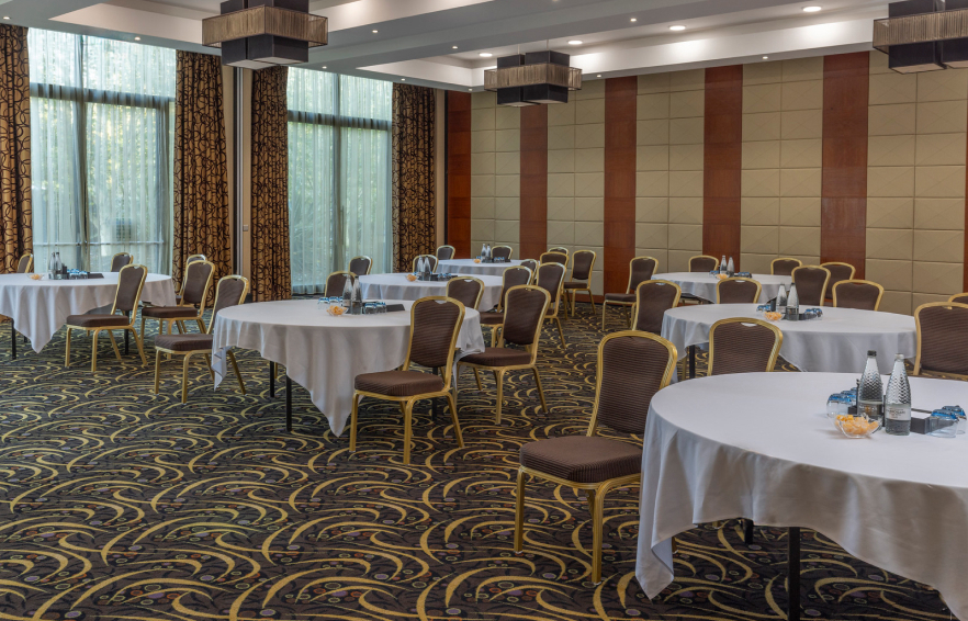 Carousel Desktop Tennyson Banquet 6 Carousel