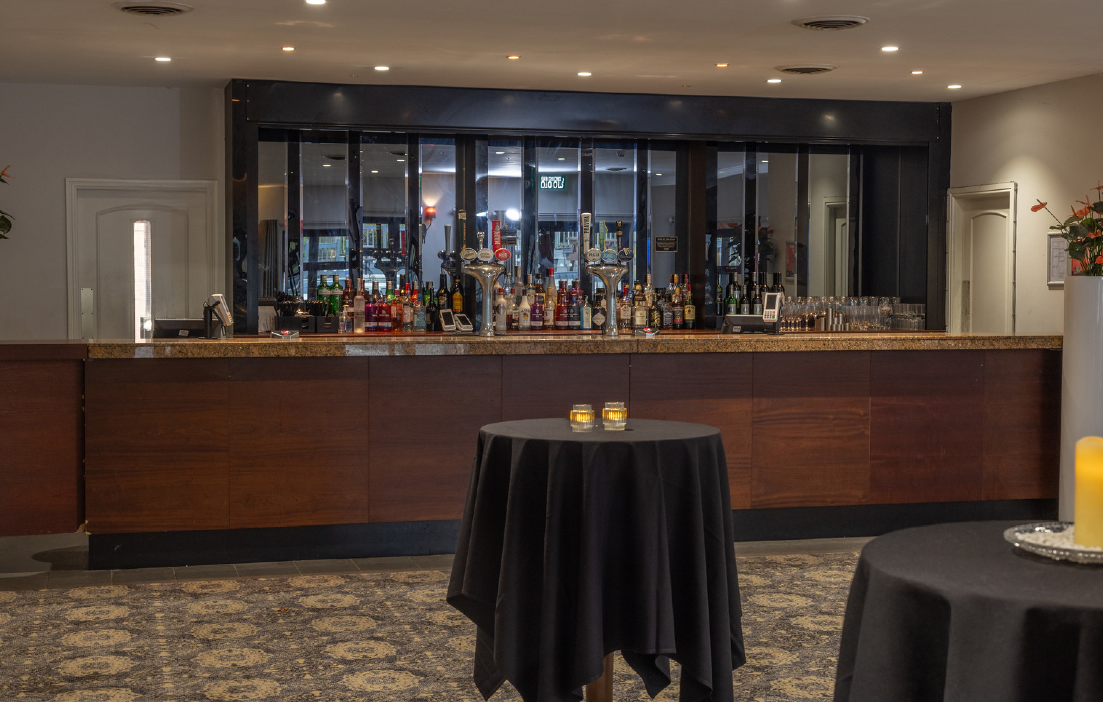 FOREST SUITE Gallery X Forest Suite Banquet 1