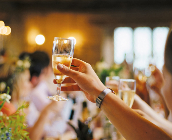 Desktop 01 Weddings Service Carousel