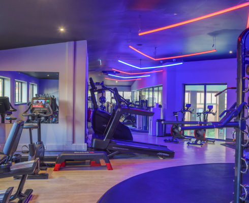 Desktop 01 Health Club Service Carousel