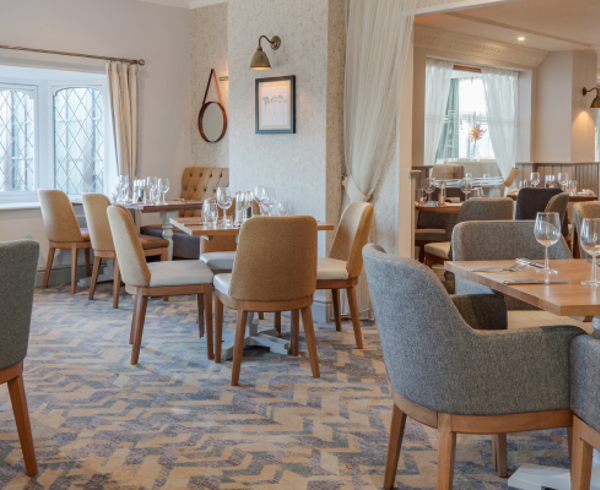 Desktop 01 Dining Service Carousel